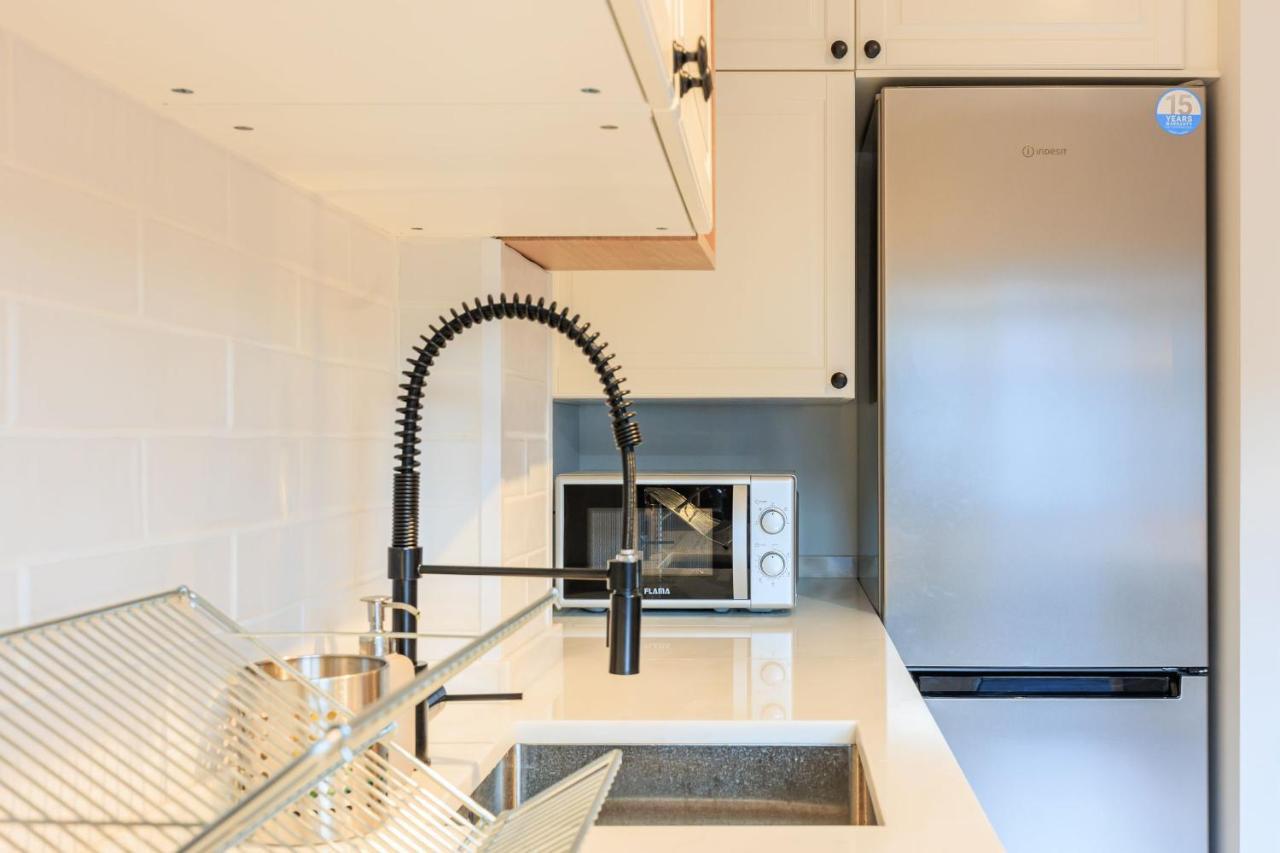 Enjoy Bonfim Central 2Br Renovated Apartment By Lovelystay ポルト エクステリア 写真